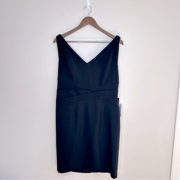 New Adrianna Papell Knotted Shoulder with Draped Waist Sheath Dress Black Sz 14 - Picture 1 of 10